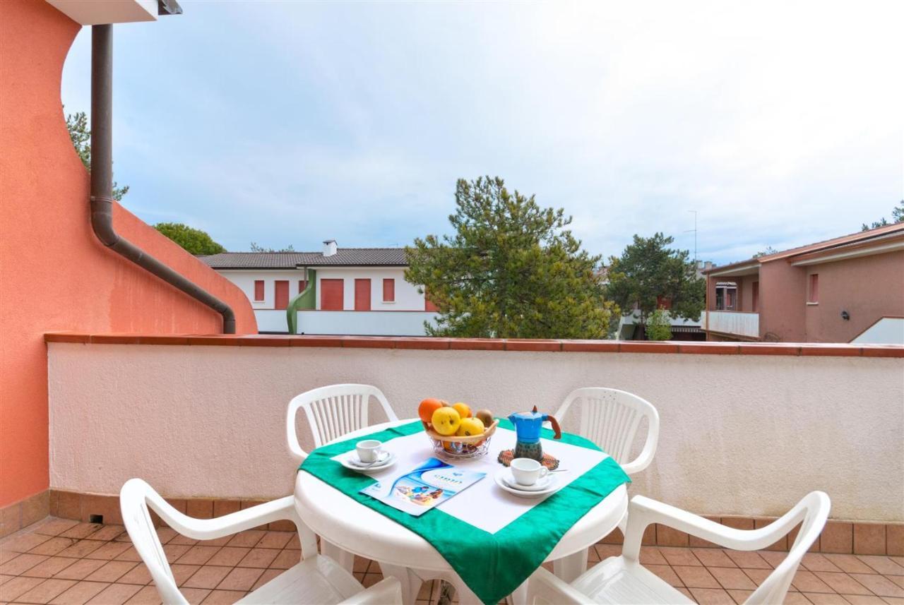 Azzurro Apartment Bibione Exterior photo
